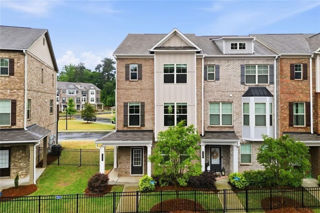 4 bedroom, 4 bathroom, 1,944 sq ft townhouse sold at 595 Fundao 7, Lawrenceville, GA 30046