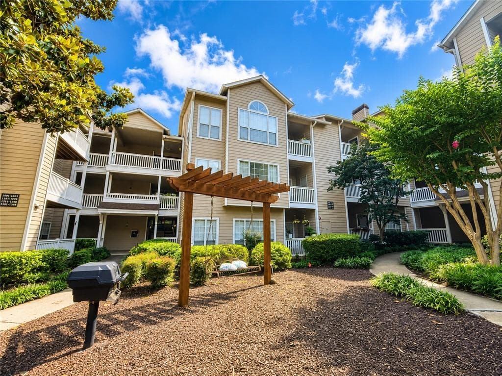 2 bedroom, 2 bathroom, 1,216 sq ft condominium for sale at 1250 Parkwood Circle 1312, Atlanta, GA 30339