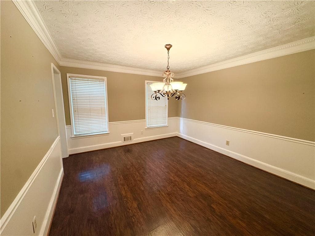 4 bedroom, 3 bathroom, 2,713 sq ft single family residence under contract at 2971 Brookside Run, Snellville, GA 30078 — photo 4