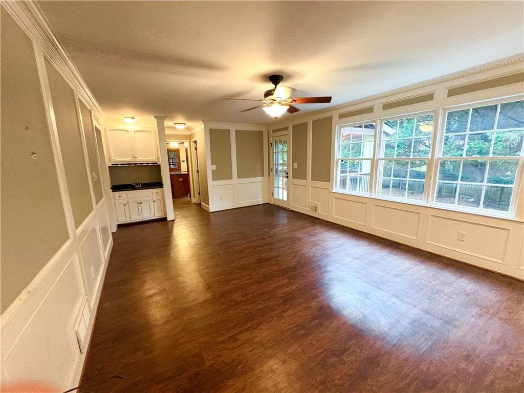 4 bedroom, 3 bathroom, 2,713 sq ft single family residence under contract at 2971 Brookside Run, Snellville, GA 30078 — photo 6