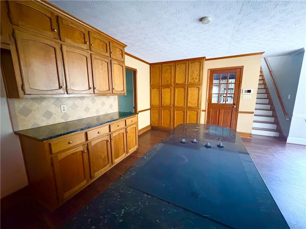4 bedroom, 3 bathroom, 2,713 sq ft single family residence under contract at 2971 Brookside Run, Snellville, GA 30078 — photo 9