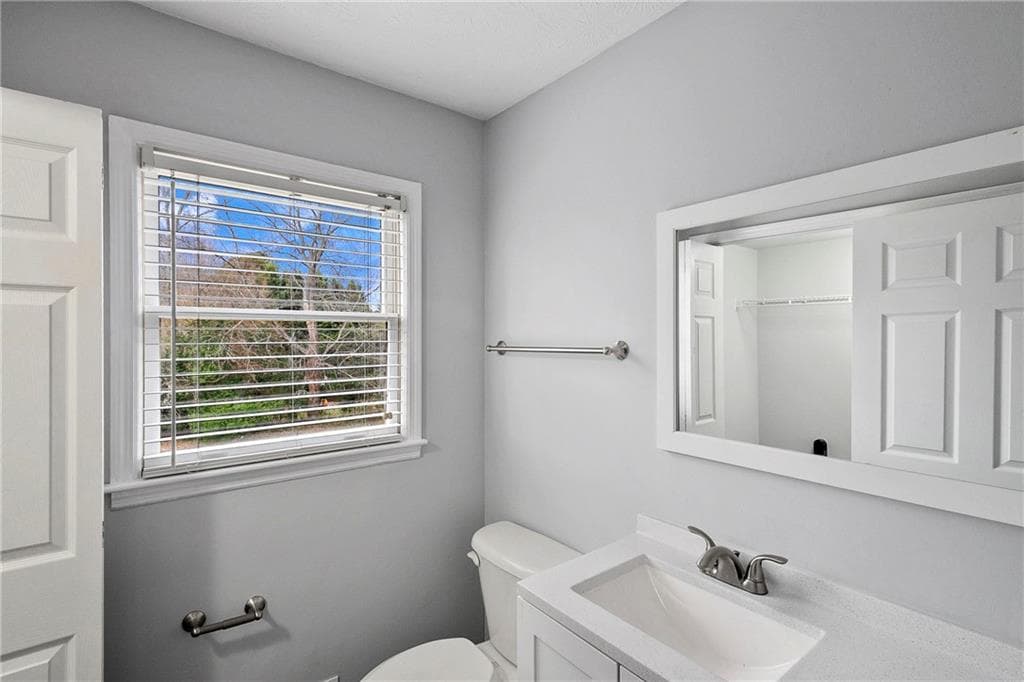 3 bedroom, 3 bathroom, 1,900 sq ft single family residence for sale at 2037 Englewood Way, Snellville, GA 30078 — photo 9