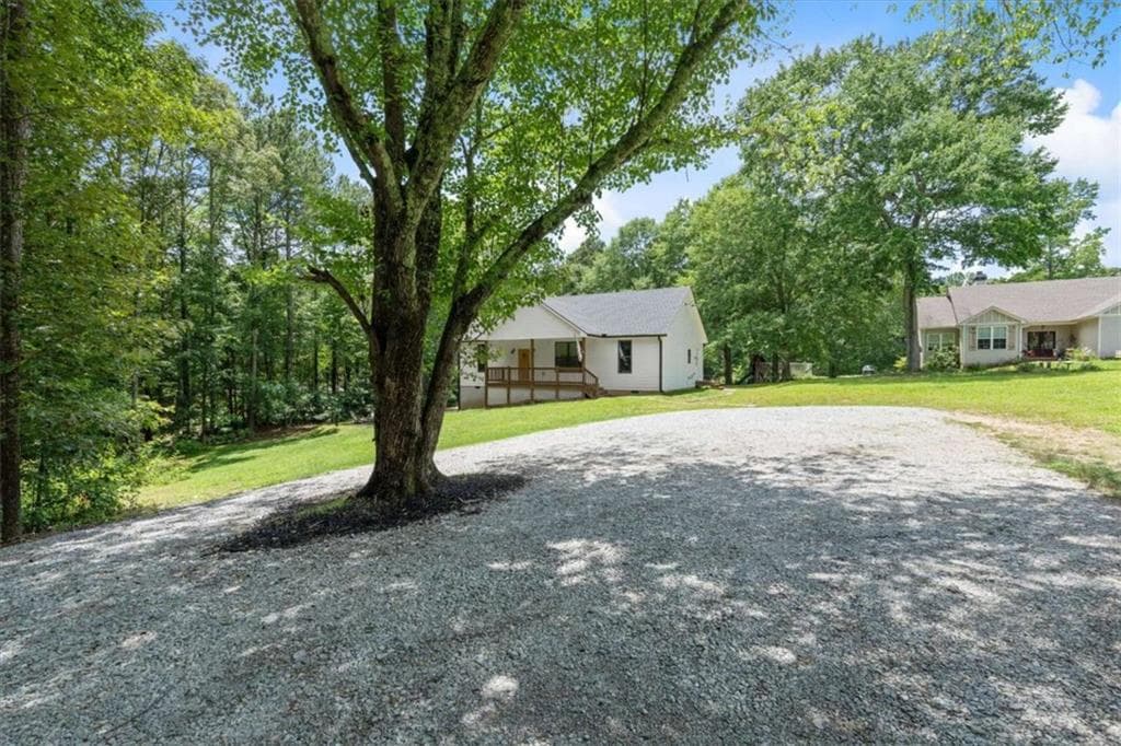 3 bedroom, 2 bathroom, 1,392 sq ft single family residence for sale at 498 N Raburn Road, Bremen, GA 30110 — photo 3