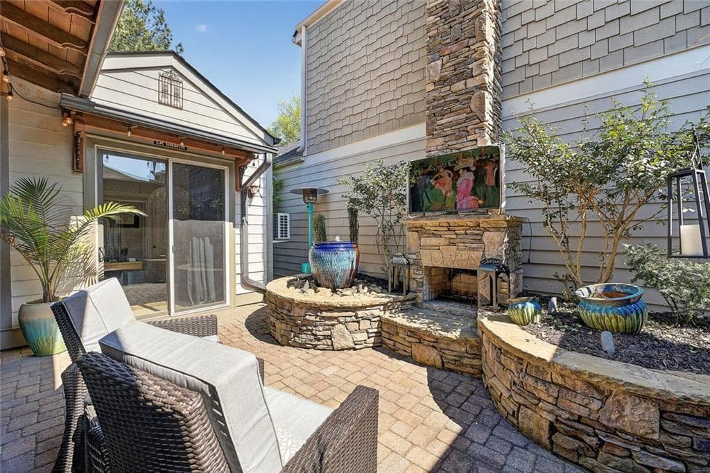 4 bedroom, 4 bathroom, 2,987 sq ft single family residence for sale at 415 Falling Water Avenue, Woodstock, GA 30189 — photo 8
