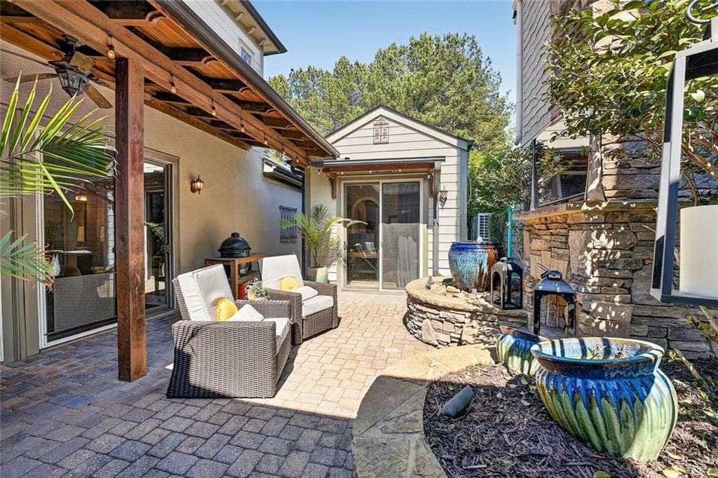 4 bedroom, 4 bathroom, 2,987 sq ft single family residence for sale at 415 Falling Water Avenue, Woodstock, GA 30189 — photo 9