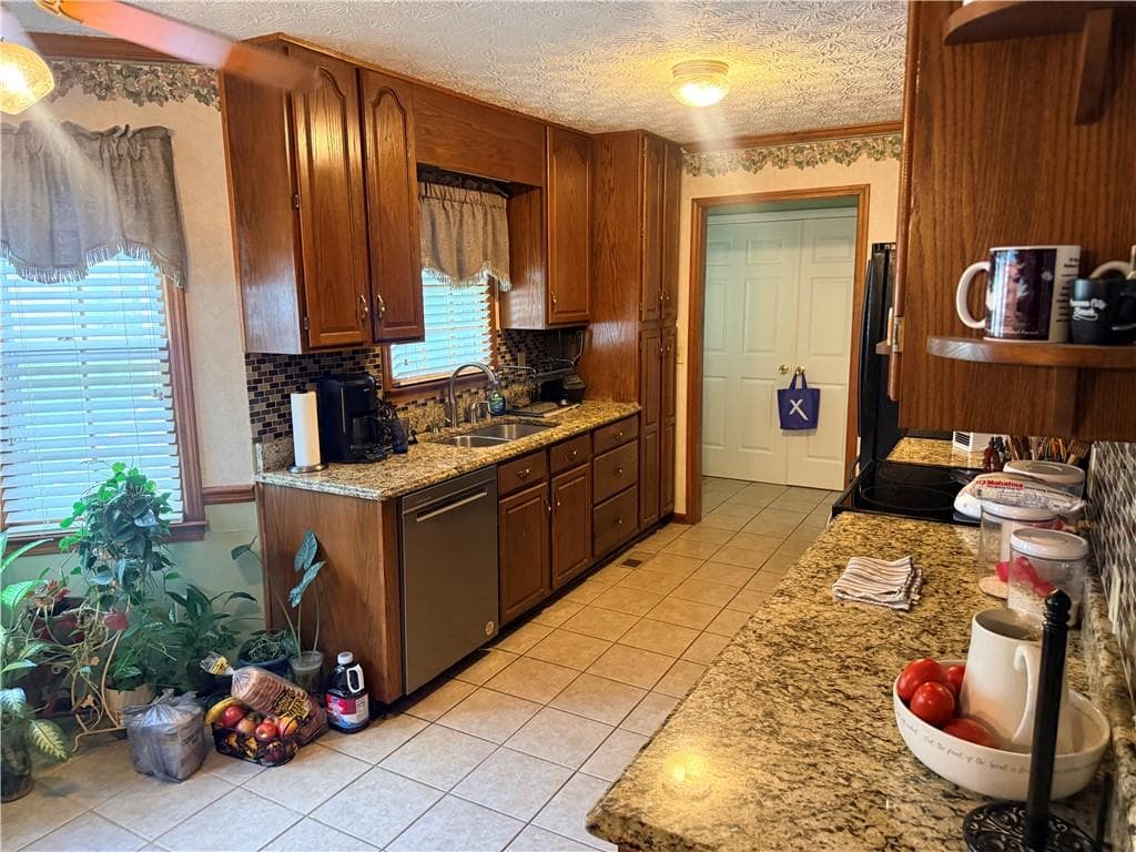 3 bedroom, 3 bathroom, 2,924 sq ft single family residence for sale at 3335 Macedonia Road, Powder Springs, GA 30127 — photo 8