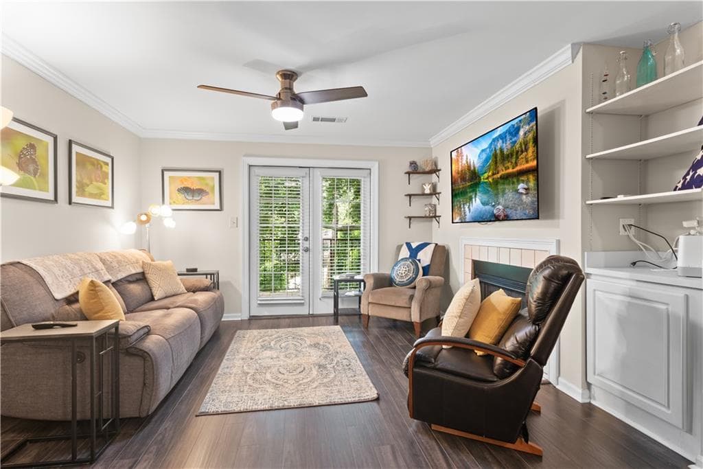 1 bedroom, 1 bathroom, 696 sq ft condominium for sale at 3655 Habersham Road B240, Atlanta, GA 30305 — photo 5