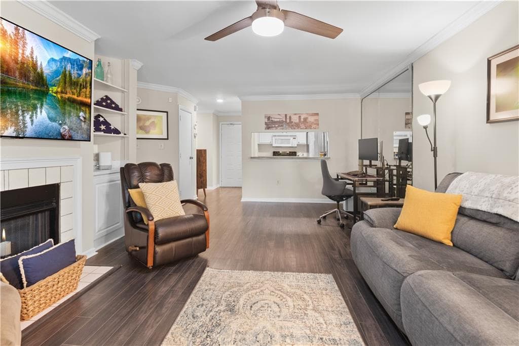 1 bedroom, 1 bathroom, 696 sq ft condominium for sale at 3655 Habersham Road B240, Atlanta, GA 30305 — photo 8