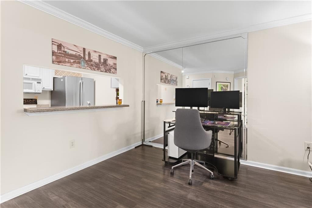 1 bedroom, 1 bathroom, 696 sq ft condominium for sale at 3655 Habersham Road B240, Atlanta, GA 30305 — photo 9