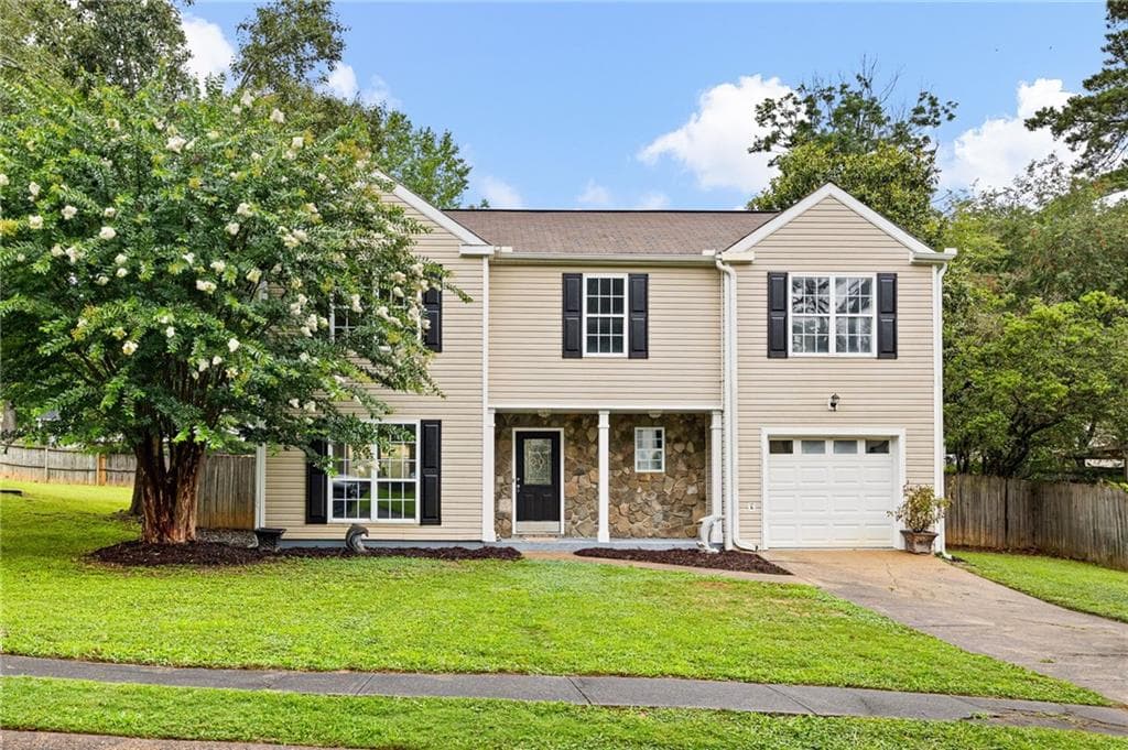 3 bedroom, 3 bathroom, 1,703 sq ft single family residence for sale at 1682 Harvest Hill Lane, Kennesaw, GA 30144 — photo 1 of 35