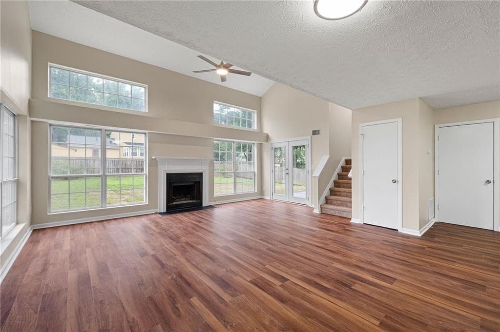 3 bedroom, 3 bathroom, 1,703 sq ft single family residence for sale at 1682 Harvest Hill Lane, Kennesaw, GA 30144 — photo 5