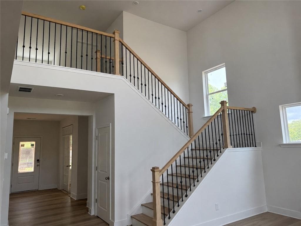 5 bedroom, 4 bathroom, 3,004 sq ft single family residence under contract at 814 Lennox Drive, Conyers, GA 30094 — photo 5