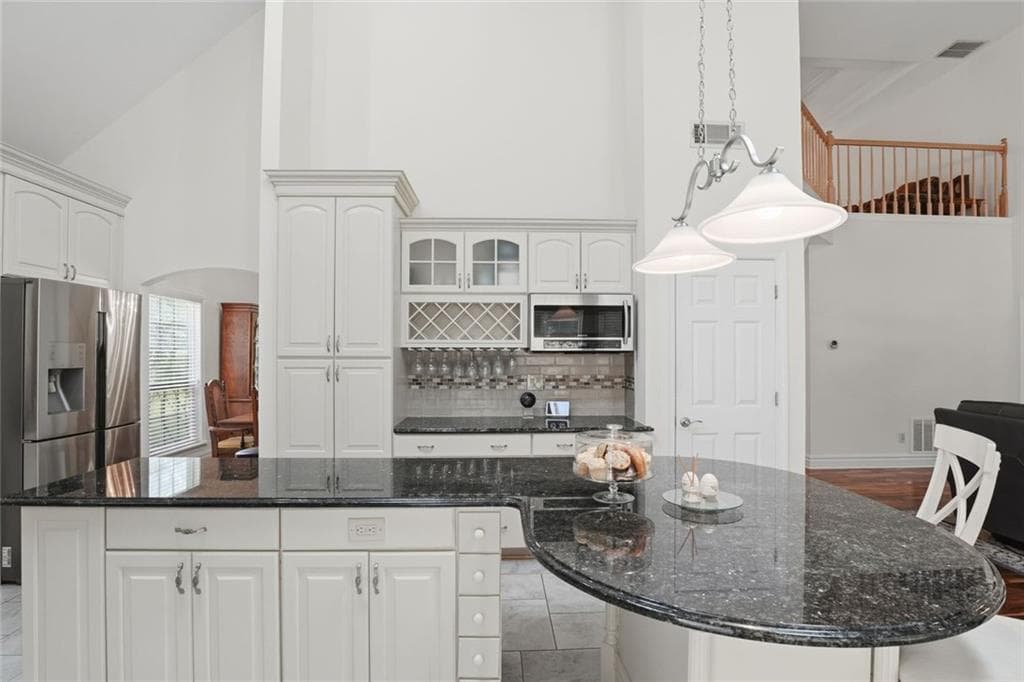4 bedroom, 3 bathroom, 3,698 sq ft single family residence for sale at 5270 Cameron Forest Parkway, Johns Creek, GA 30022 — photo 10
