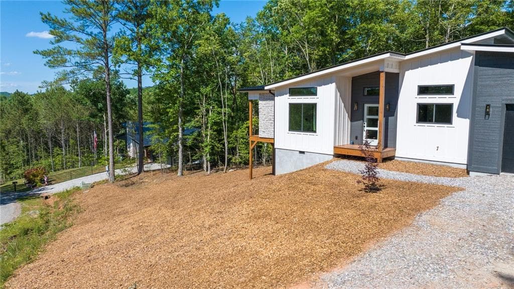 2 bedroom, 2 bathroom, 1,483 sq ft single family residence for sale at 215 Brookhaven Dr., Blairsville, GA 30512 — photo 2