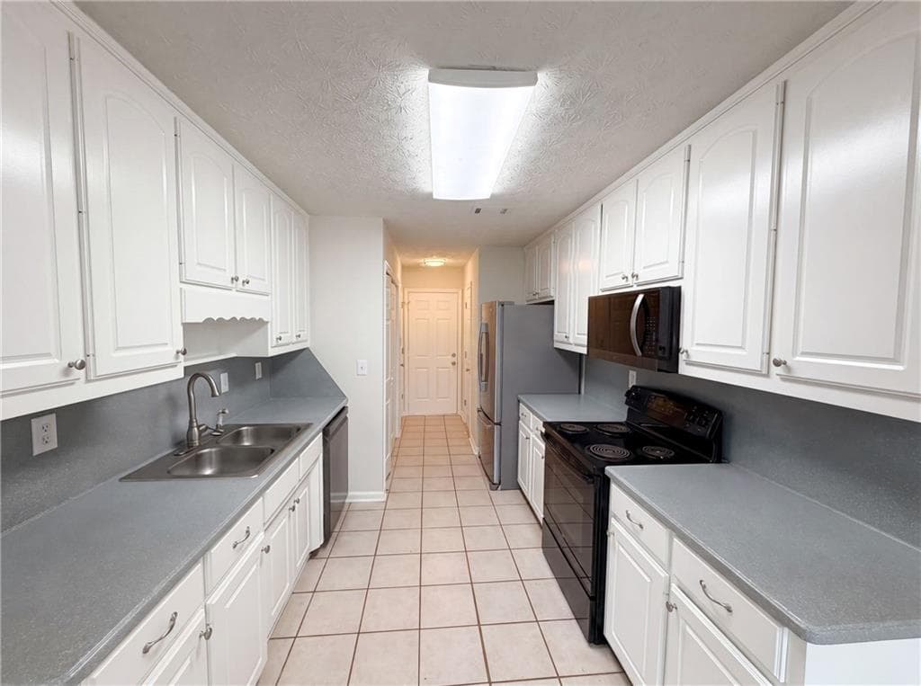3 bedroom, 2 bathroom, 1,743 sq ft single family residence under contract at 919 Elijah Way, Bethlehem, GA 30620 — photo 2