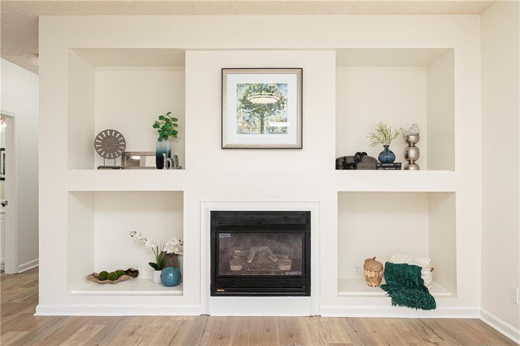 2 bedroom, 2 bathroom, 1,041 sq ft single family residence for sale at 707 Bedford Court, Woodstock, GA 30188 — photo 9