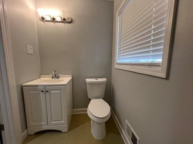 3 bedroom, 2 bathroom, 1,209 sq ft single family residence for sale at 6935 Fielder Road, Rex, GA 30273 — photo 10