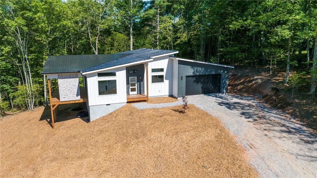 2 bedroom, 2 bathroom, 1,483 sq ft single family residence for sale at 215 Brookhaven Dr., Blairsville, GA 30512