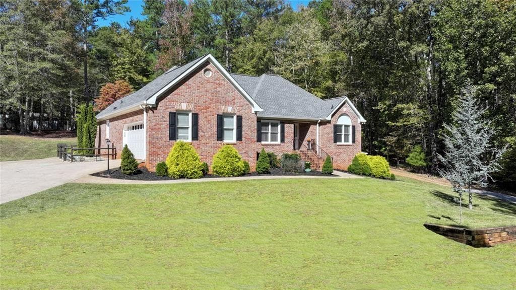 4 bedroom, 3 bathroom, 3,634 sq ft single family residence for sale at 482 Buck Trail, Hoschton, GA 30548