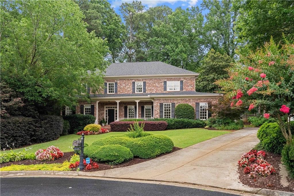 6 bedroom, 6 bathroom, 5,690 sq ft single family residence for sale at 2796 Payton Oaks Drive, Atlanta, GA 30345 — photo 2