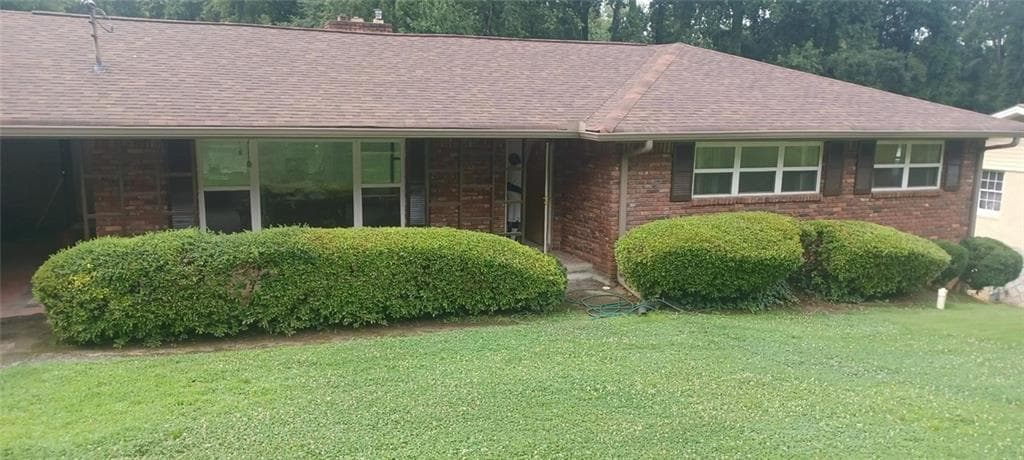 3 bedroom, 2 bathroom, 1,578 sq ft single family residence under contract at 3860 King Arthur Road, Atlanta, GA 30331
