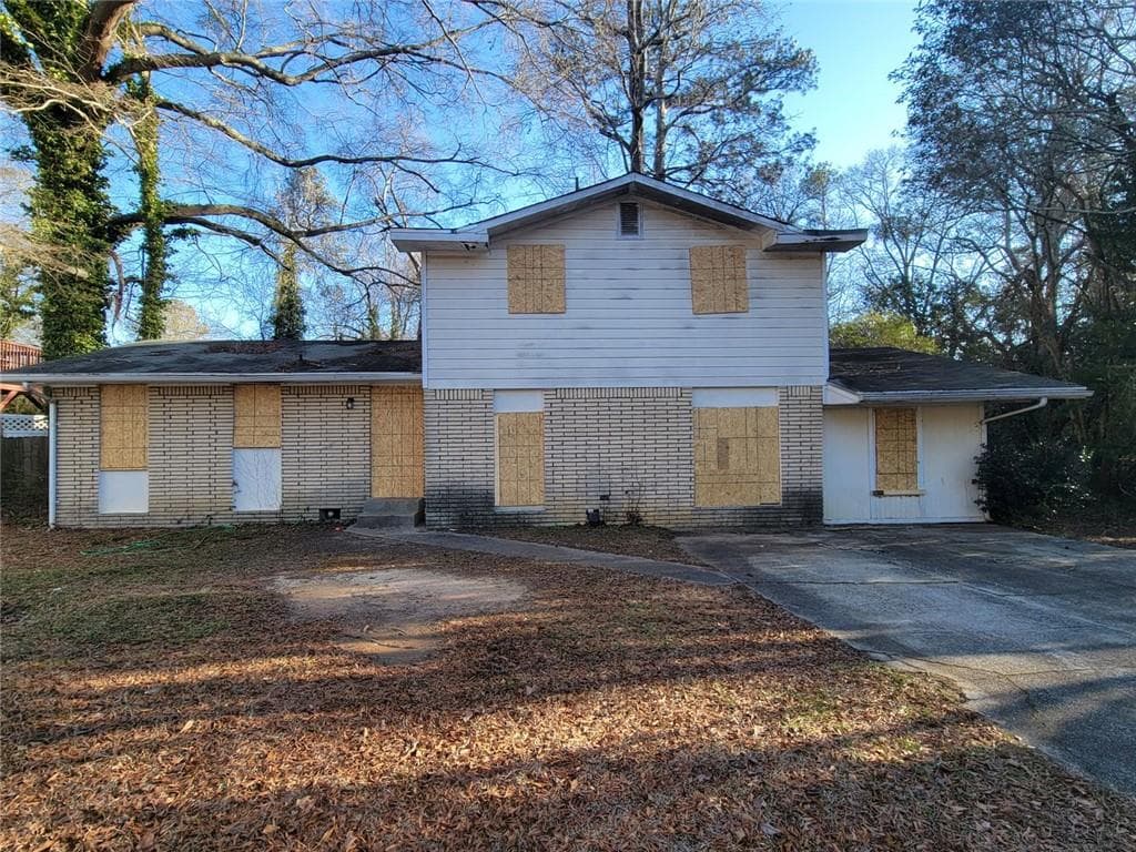 745 S Carter Drive