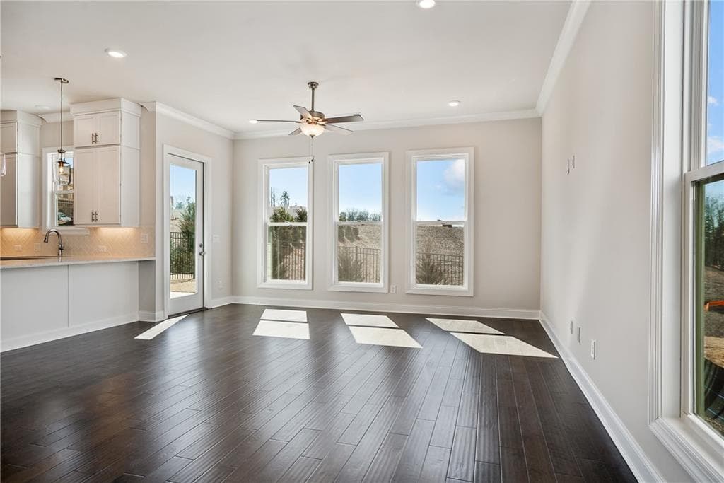 3 bedroom, 3 bathroom, 2,445 sq ft single family residence under contract at 135 Herring Drive, Hoschton, GA 30548 — photo 7