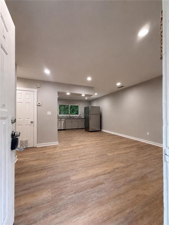 4 bedroom, 2 bathroom, 962 sq ft single family residence for rent at 657 Robert E Lee Parkway, Jonesboro, GA 30238 for $1,680 a month — photo 2