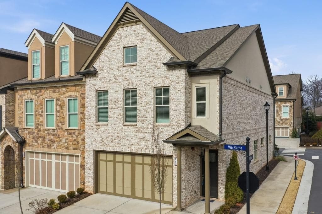 3 bedroom, 3 bathroom, 2,298 sq ft townhouse for sale at 110 Via Roma, Woodstock, GA 30189