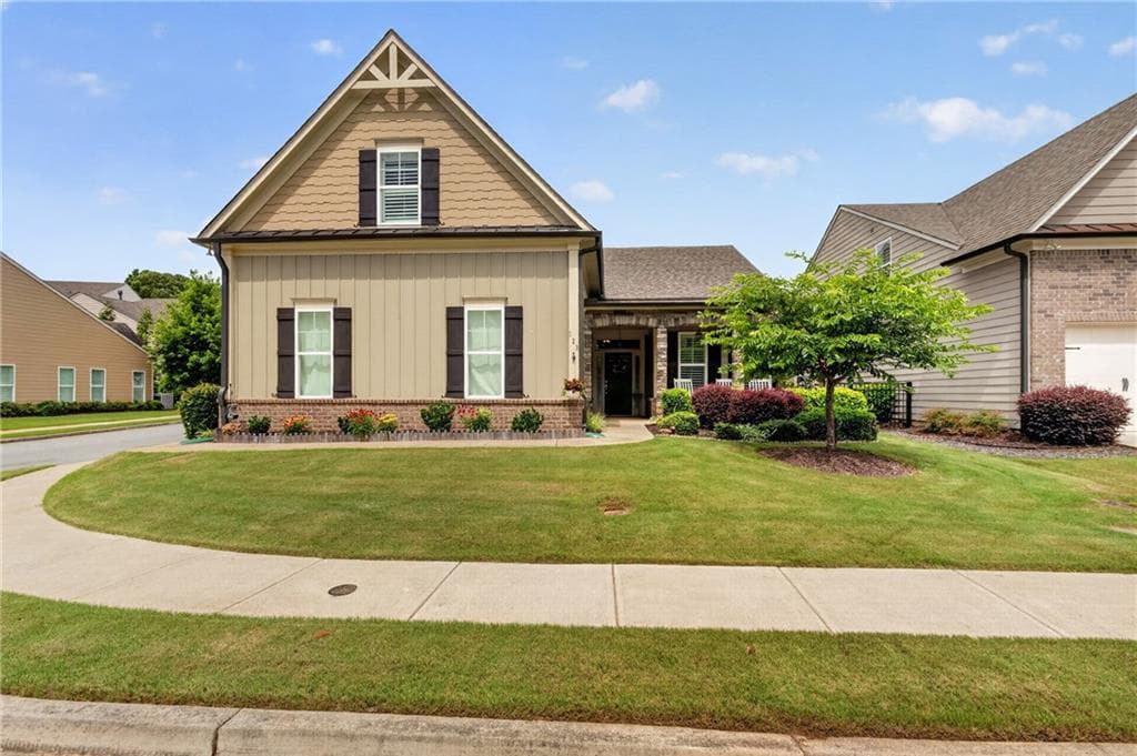 3 bedroom, 3 bathroom, 2,309 sq ft single family residence sold at 129 Altmore Way, Woodstock, GA 30188