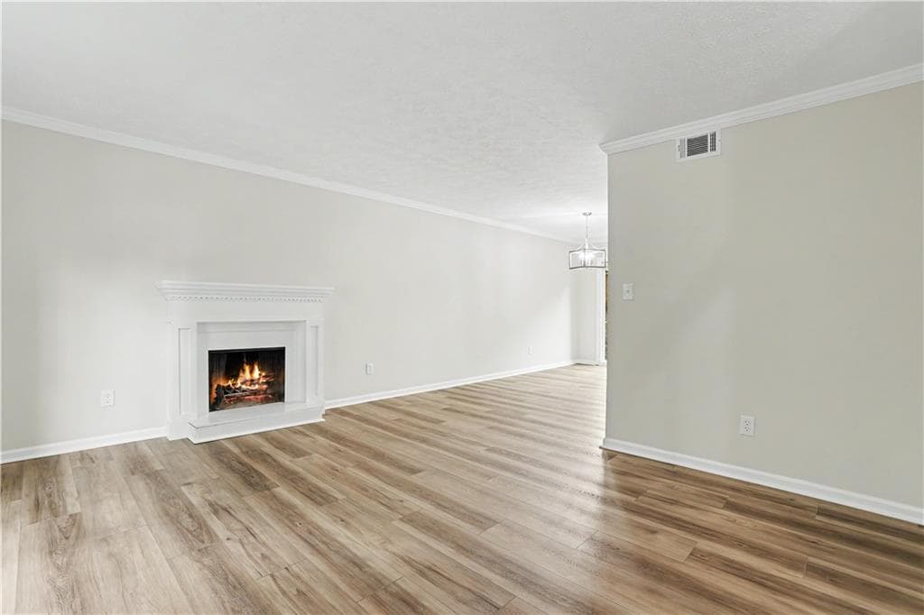 2 bedroom, 2 bathroom, 1,160 sq ft townhouse for sale at 1074 New Haven Drive, Marietta, GA 30064 — photo 6