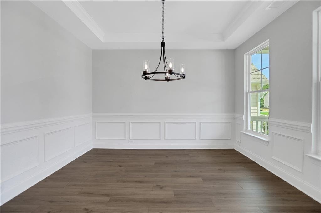 4 bedroom, 3 bathroom, 2,438 sq ft single family residence under contract at 130 Coffee Lane, Hoschton, GA 30548 — photo 9
