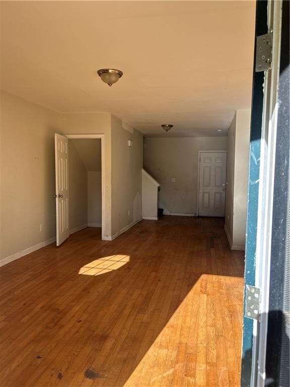 4 bedroom, 3 bathroom, 1,380 sq ft townhouse for sale at 838 Store House Court, Monroe, GA 30655 — photo 2