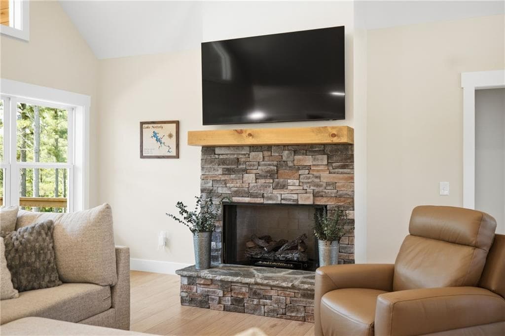 5 bedroom, 4 bathroom, 3,890 sq ft single family residence for sale at 511 Sandy Lake Lane, Blairsville, GA 30512 — photo 9