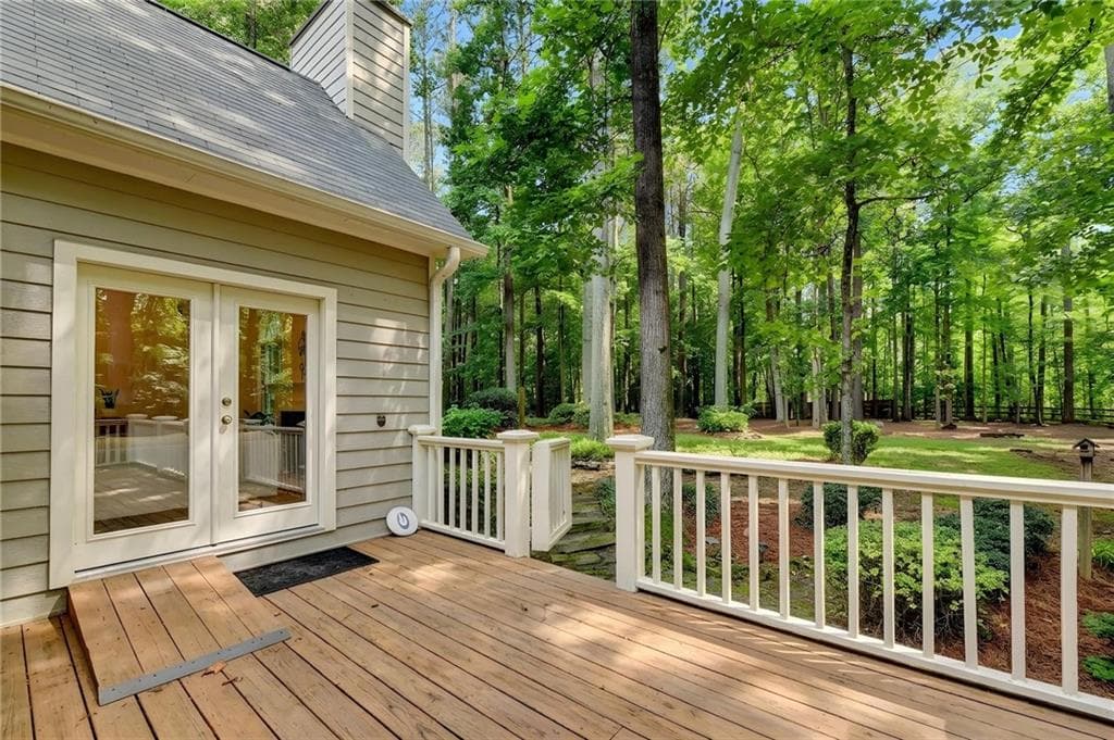 4 bedroom, 3 bathroom, 3,057 sq ft single family residence for sale at 6480 White Oak Drive, Cumming, GA 30040 — photo 3