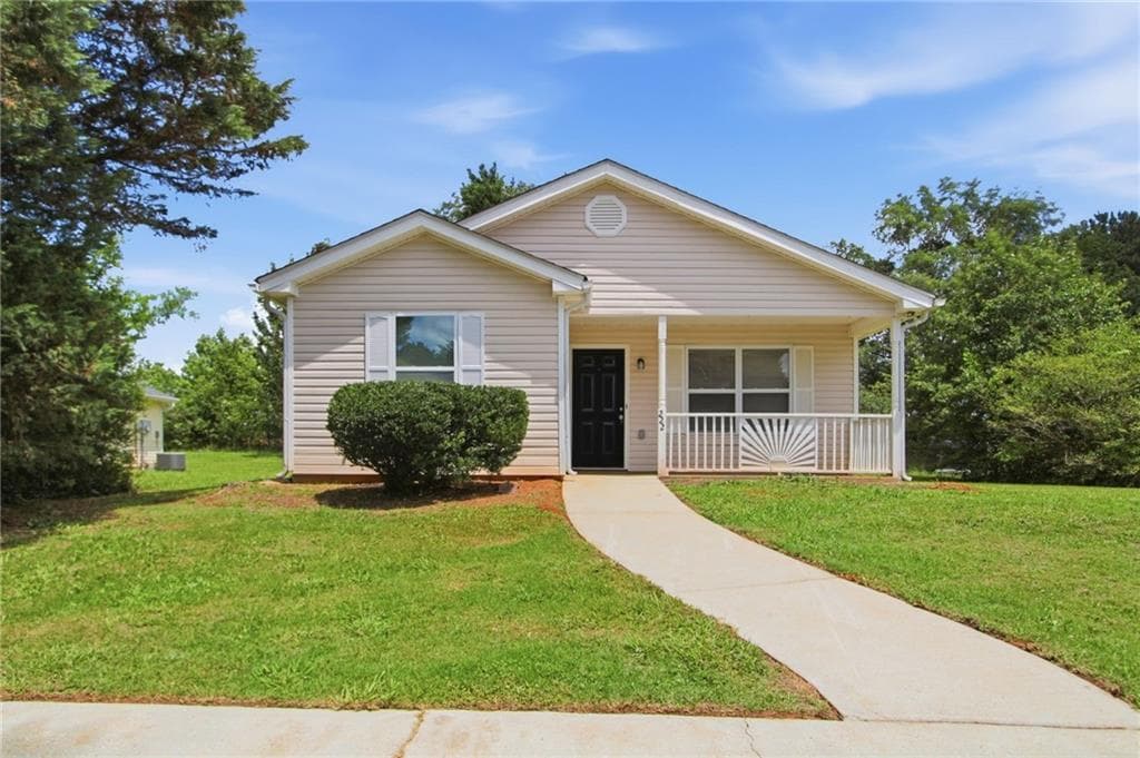 3 bedroom, 2 bathroom, 1,212 sq ft single family residence under contract at 222 Dove Place, Social Circle, GA 30025