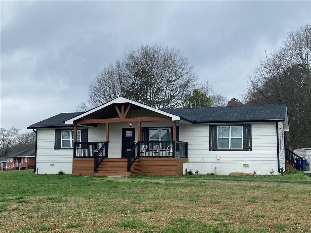 3 bedroom, 2 bathroom, 1,450 sq ft single family residence for sale at 318 Willowwind Drive, Loganville, GA 30052