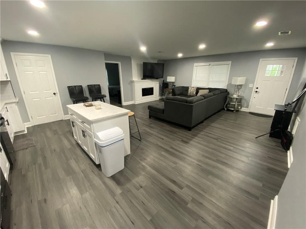 3 bedroom, 2 bathroom, 1,450 sq ft single family residence for sale at 318 Willowwind Drive, Loganville, GA 30052 — photo 6