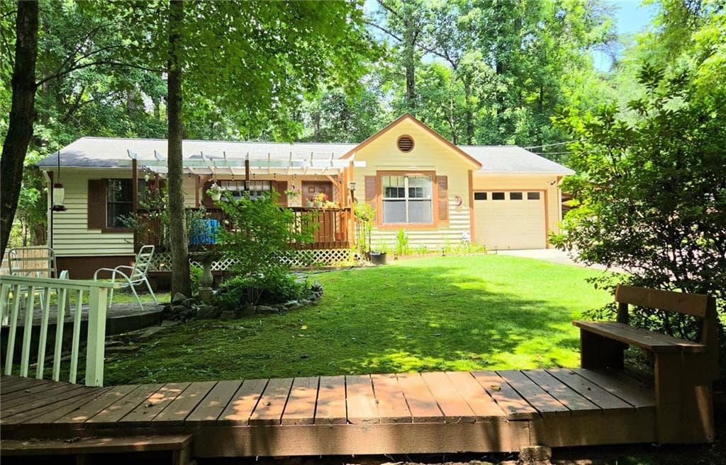 3 bedroom, 2 bathroom, 1,190 sq ft single family residence sold at 3355 Chattahooche Road, Cumming, GA 30041