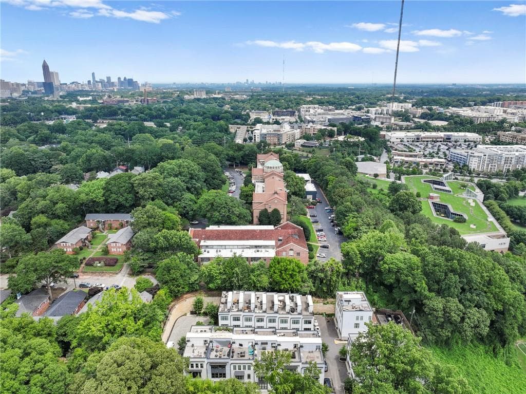 1 bedroom, 1 bathroom, 656 sq ft condominium for sale at 729 Eloise Way A, Atlanta, GA 30312 — photo 8