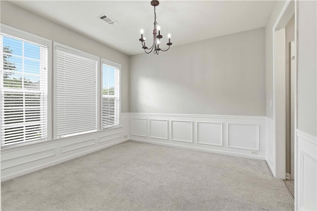 3 bedroom, 2 bathroom, 1,659 sq ft single family residence under contract at 7373 Gossamer Street, Union City, GA 30291 — photo 8