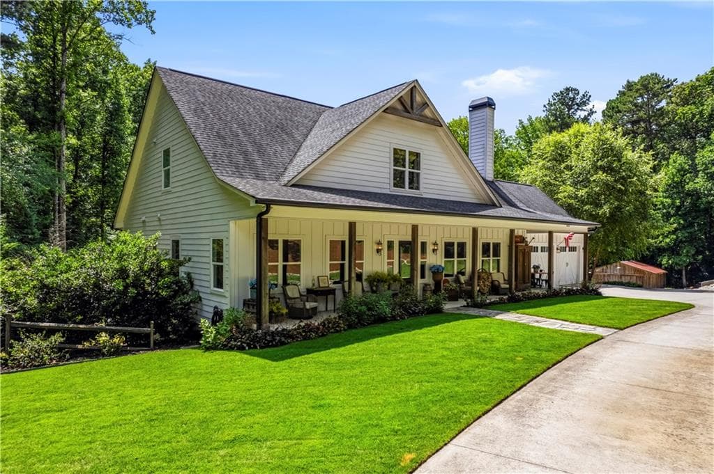 5 bedroom, 6 bathroom, 4,339 sq ft single family residence sold at 1047 Brooks Rackley Road, Dallas, GA 30157
