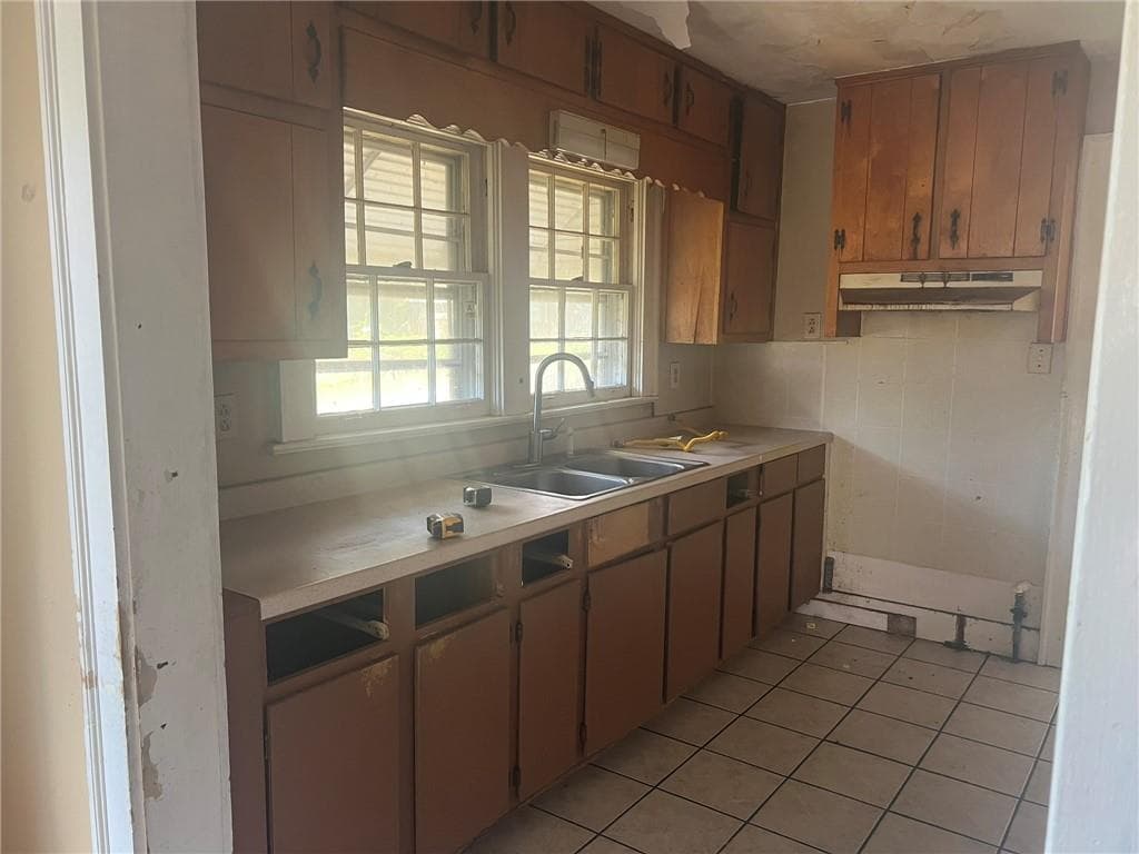 2 bedroom, 2 bathroom, 1,201 sq ft single family residence for sale at 3273 N Fulton Avenue, Hapeville, GA 30354 — photo 10