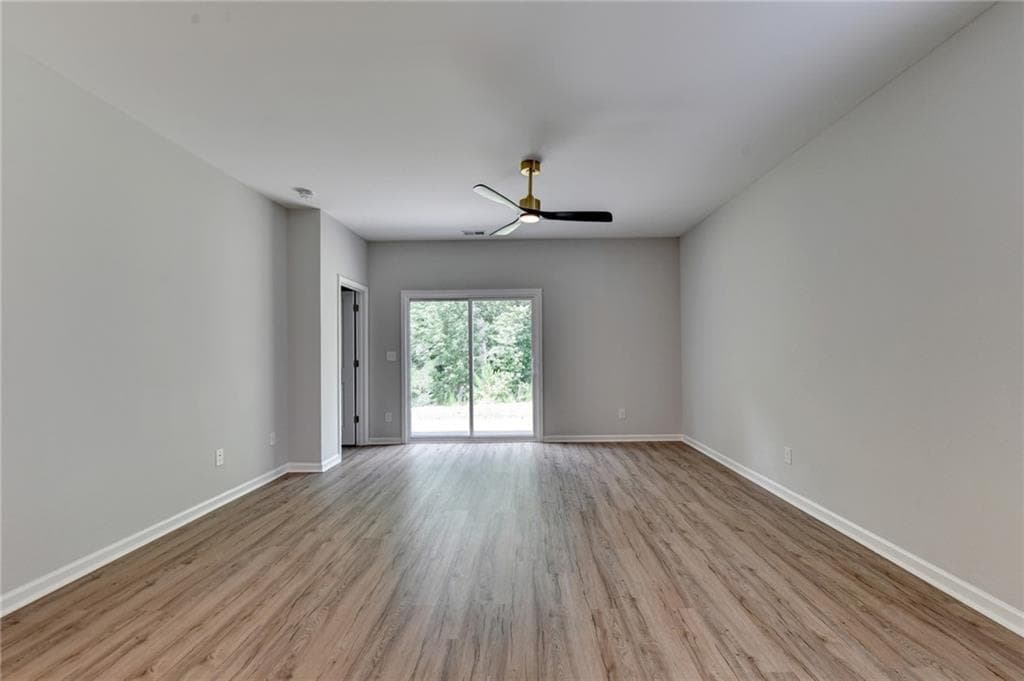 5 bedroom, 3 bathroom single family residence for rent at 175 Grey Falcon Avenue, Braselton, GA 30517 for $2,350 a month — photo 5