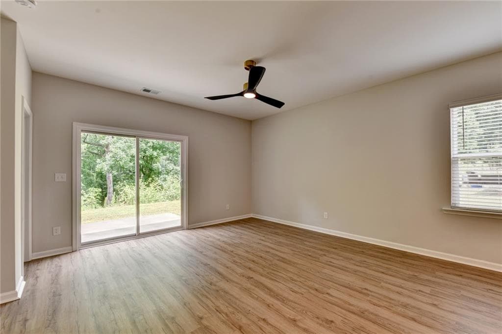 5 bedroom, 3 bathroom single family residence for rent at 175 Grey Falcon Avenue, Braselton, GA 30517 for $2,350 a month — photo 6