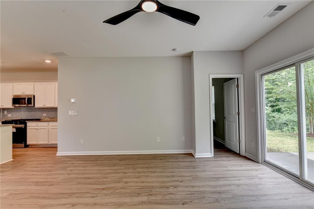 5 bedroom, 3 bathroom single family residence for rent at 175 Grey Falcon Avenue, Braselton, GA 30517 for $2,350 a month — photo 7
