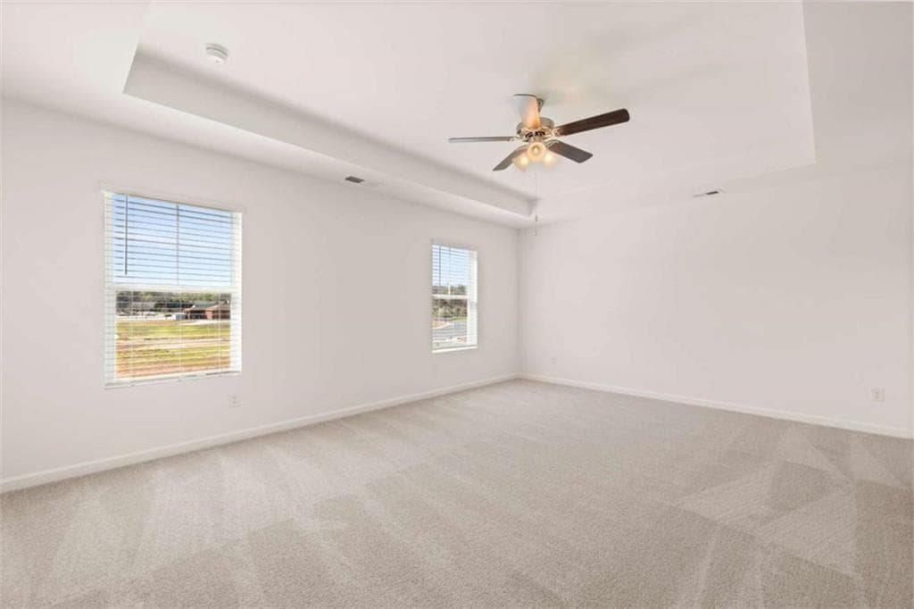4 bedroom, 3 bathroom, 2,017 sq ft single family residence for sale at 11989 Aukerman Way, Hampton, GA 30228 — photo 4