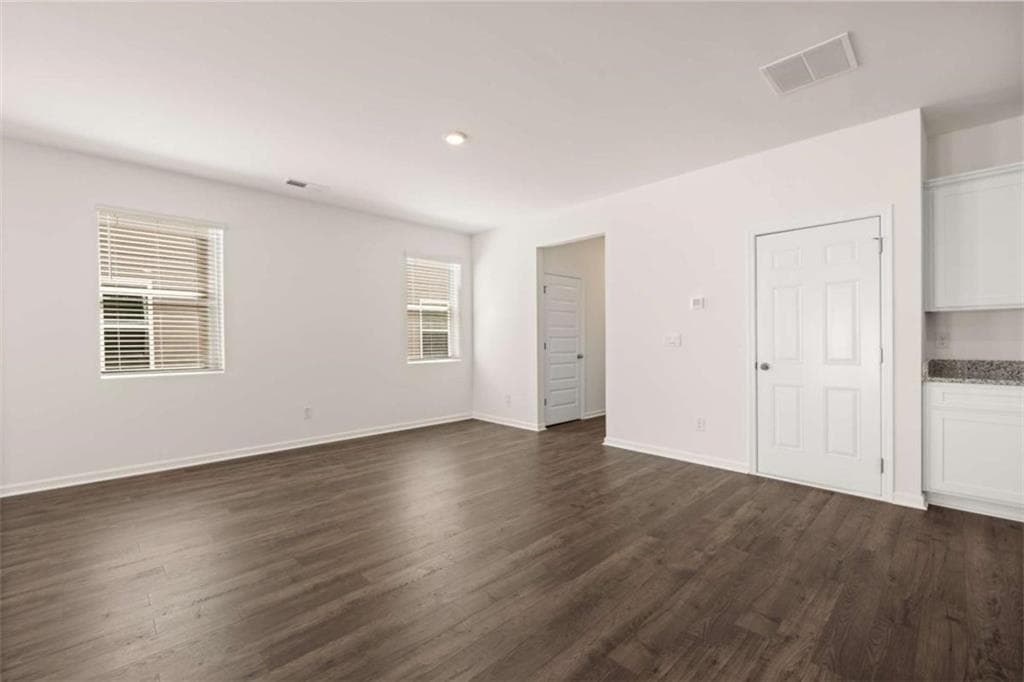 4 bedroom, 3 bathroom, 2,017 sq ft single family residence for sale at 11989 Aukerman Way, Hampton, GA 30228 — photo 8