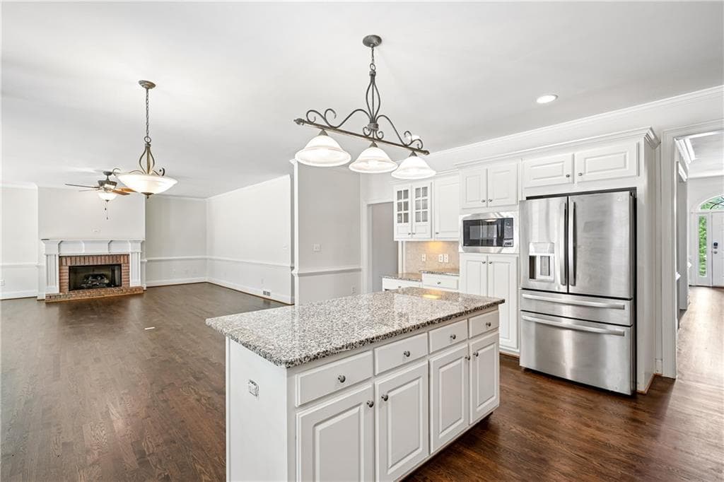 3 bedroom, 5 bathroom, 5,730 sq ft single family residence under contract at 7880 Gable Drive, Douglasville, GA 30135 — photo 2