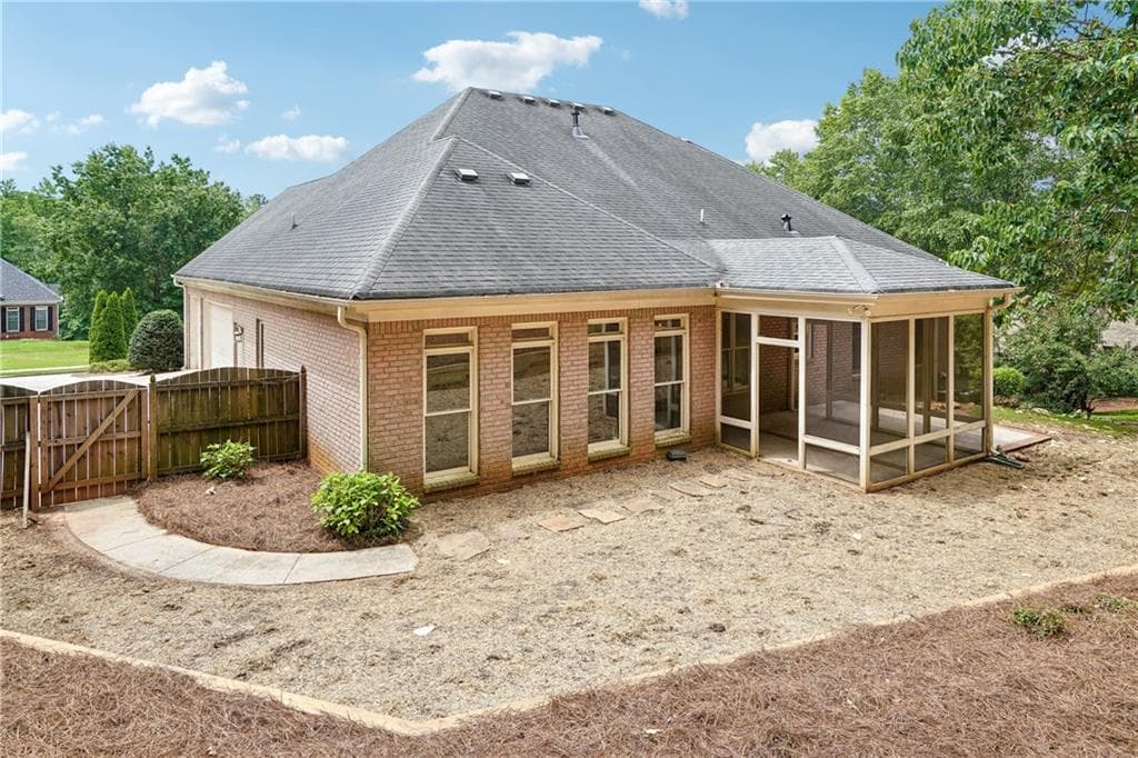 3 bedroom, 5 bathroom, 5,730 sq ft single family residence under contract at 7880 Gable Drive, Douglasville, GA 30135 — photo 5